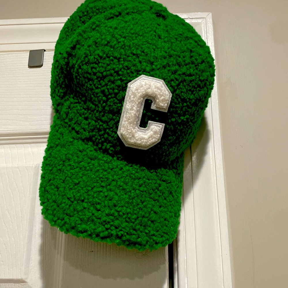 Used green adjustable cap